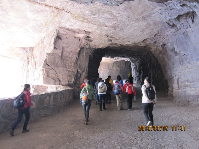 快進(jìn)地道！