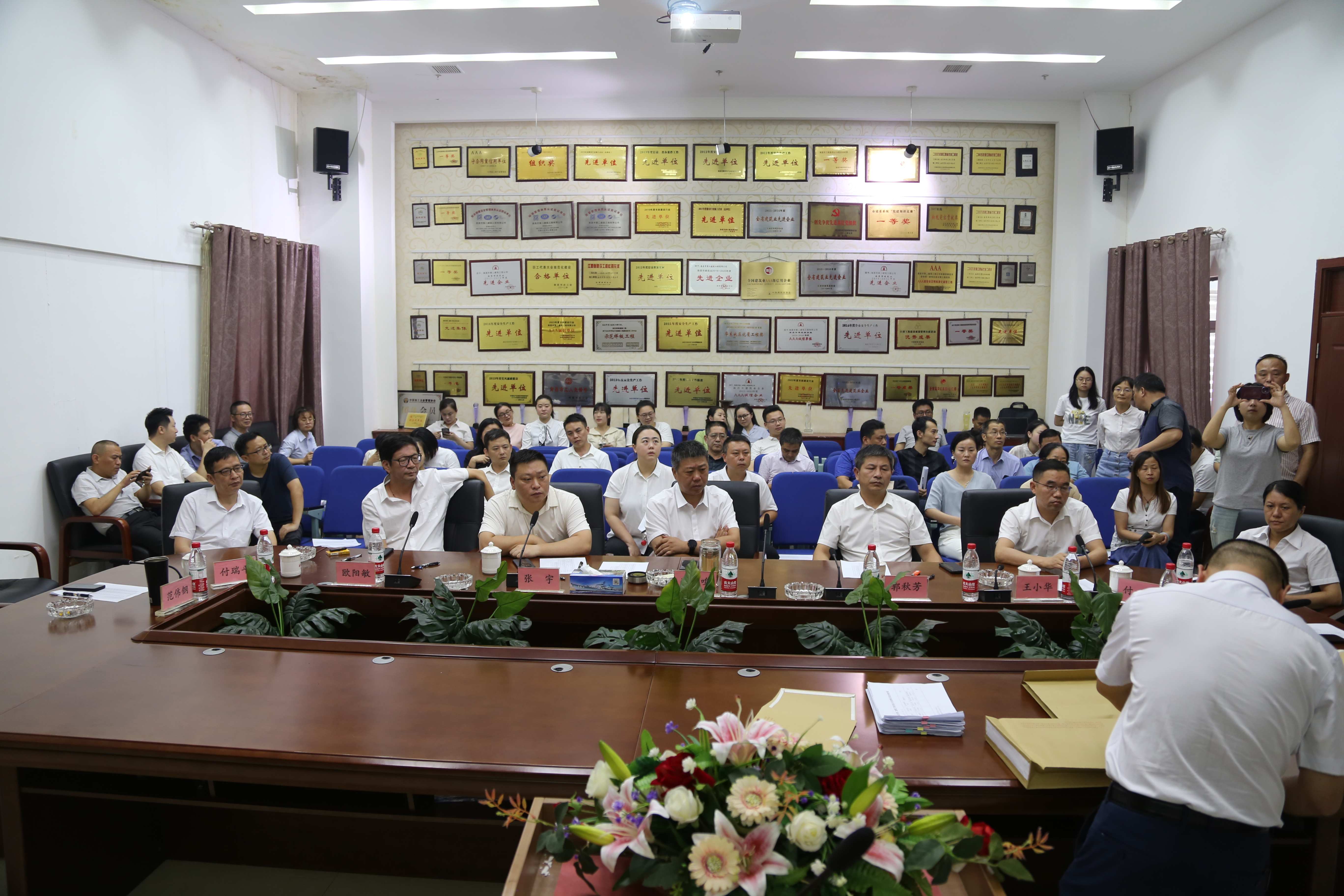 1692535367167516.jpg 254745705d0e900412d3bb53138b73e.jpg